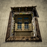  Tibetan window, Sangri-La, yunnan